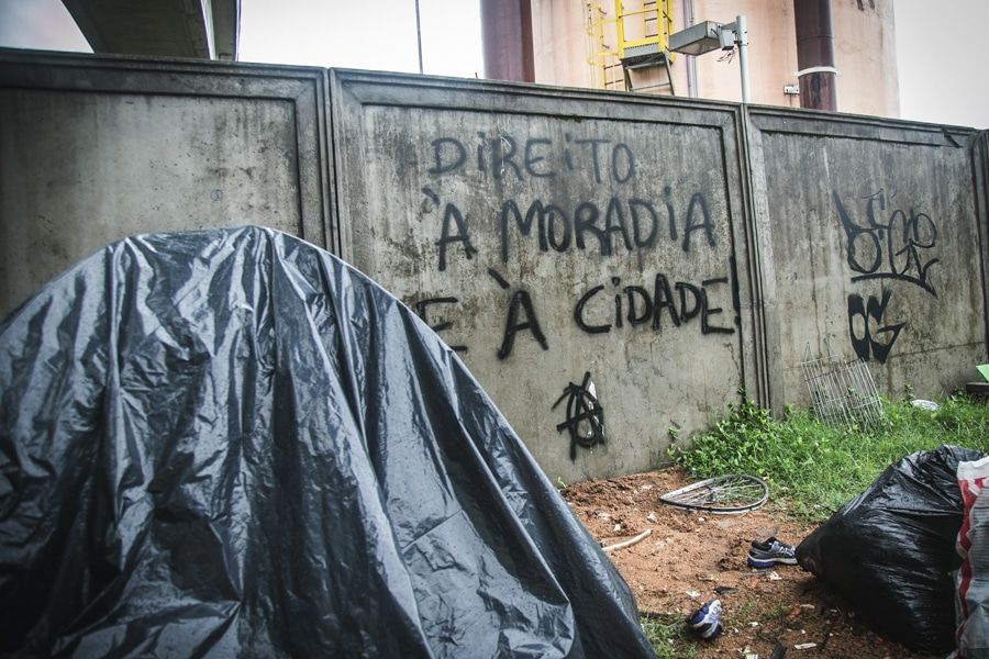 Três pessoas em situação de rua morreram de frio em Porto Alegre e Bento Gonçalves