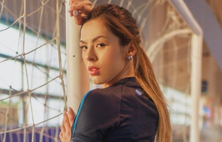 Atleta alega ter sido desligada de time de Uruguaiana por atuar em plataforma adulta