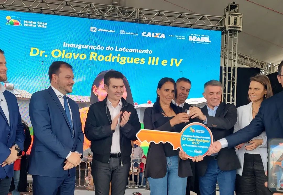 Ministro Jader Filho entrega 441 casas do Minha Casa Minha Vida em Uruguaiana