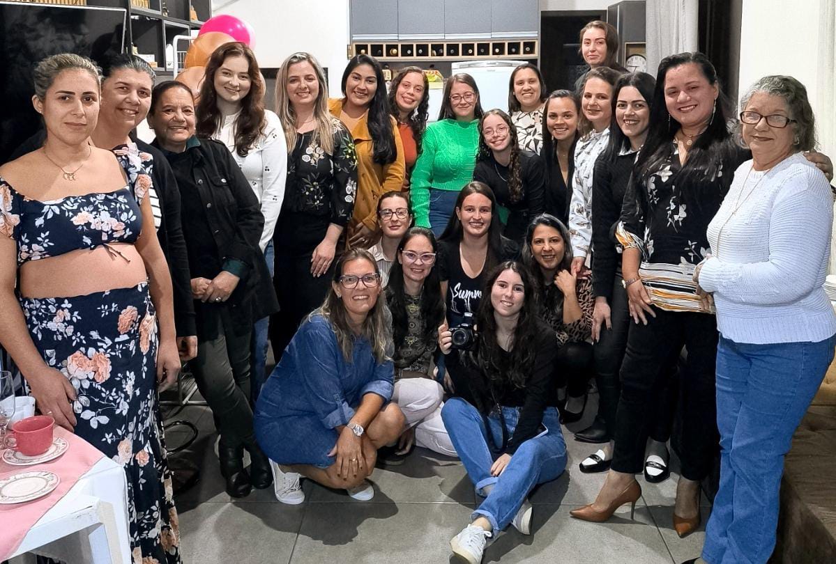 Associação do Altos da Boa Vista promove encontro para valorizar a mulher além da maternidade