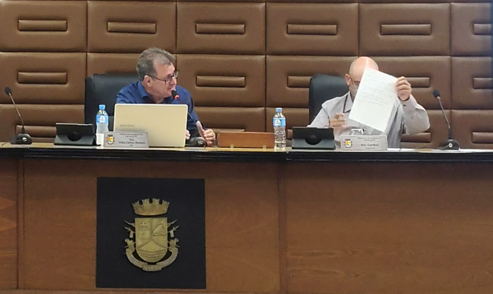 Denúncia pede cassação de vereadores e prefeito de São Borja por supostos abusos com diárias e contratos irregulares