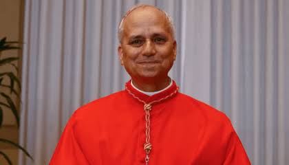 Cardeal norte-americano Robert Prevost é eleito novo papa