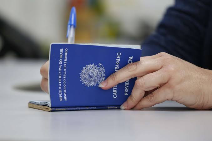 Brasil cria mais de 257 mil vagas formais em abril e registra melhor resultado para o mês desde 2012