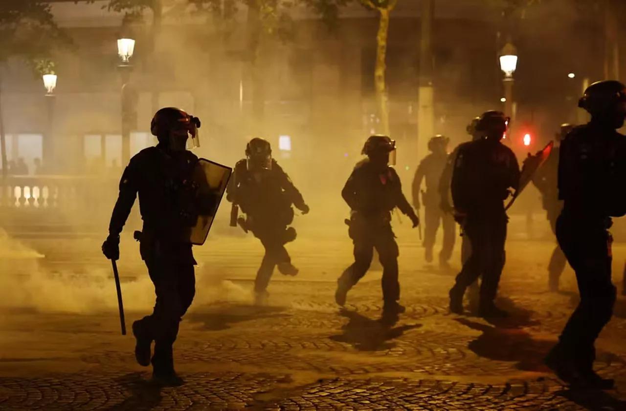 Comemoração do PSG após título europeu deixa rastro de violência: 3 mortos e 559 presos na França