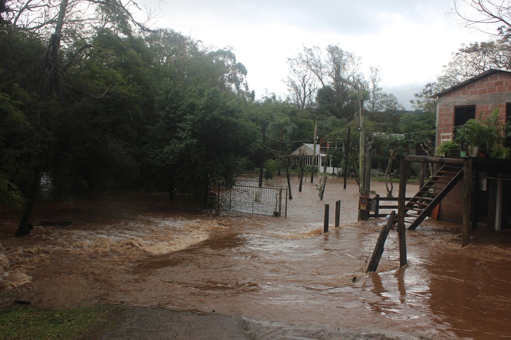 Jaguari decreta estado de calamidade pública: “Temos bairros que estão 100% isolados por causa da chuva”