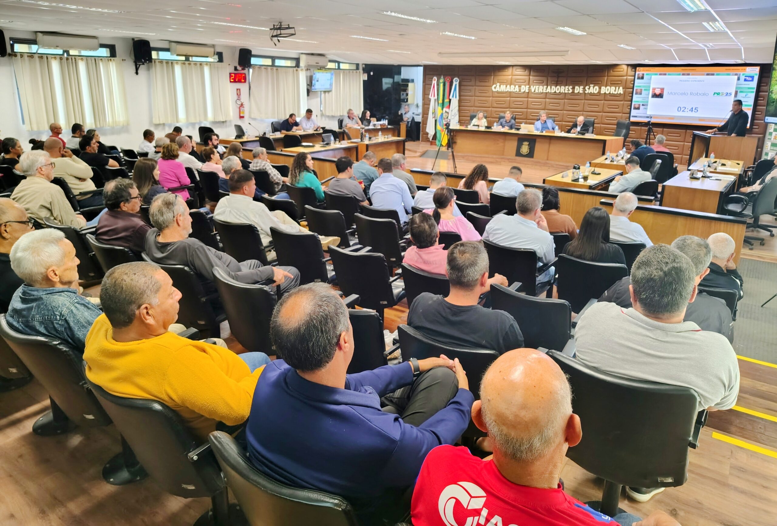 Após polêmica e recuo, Câmara de São Borja aprova nova regra para diárias com valores reduzidos