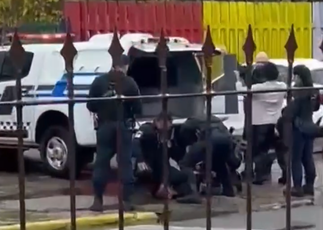 Mãe é detida com uso de força em creche de Esteio e denuncia abuso por parte da Guarda Municipal