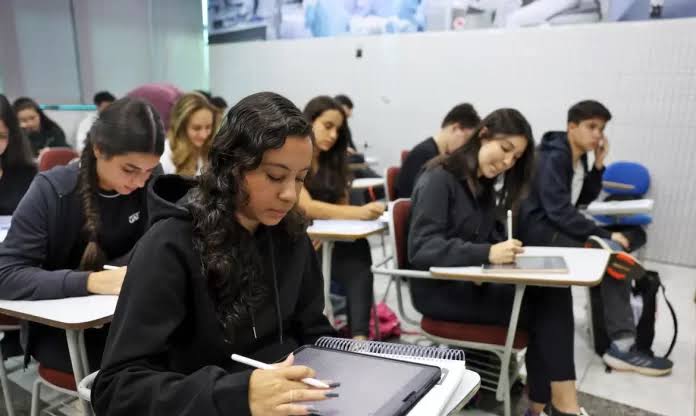 Enem 2025: MEC prorroga inscrições até 13 de junho; provas seguem marcadas para novembro