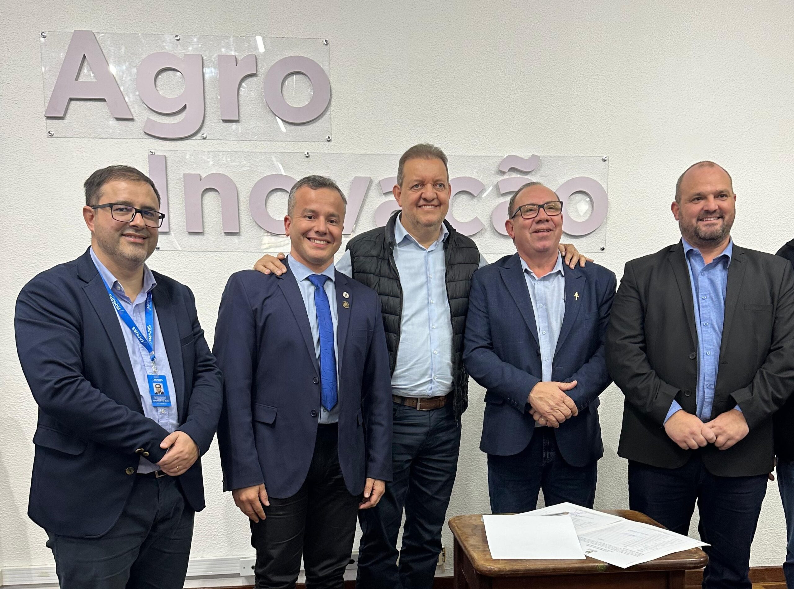 São Borja garante R$ 300 mil do Estado para recuperação de estradas do interior