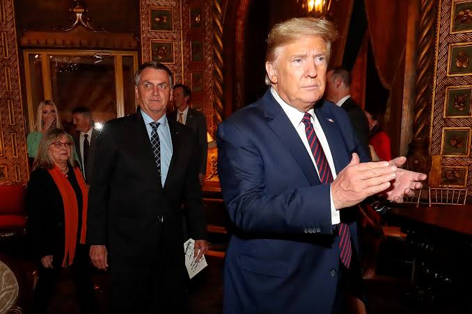 Trump sai em defesa de Bolsonaro e critica tratamento da Justiça brasileira: “Ataque a um oponente político”