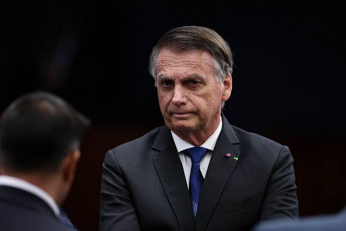 Sem anistia, sem “paz para a economia”: a reação de Bolsonaro ao tarifaço de Trump