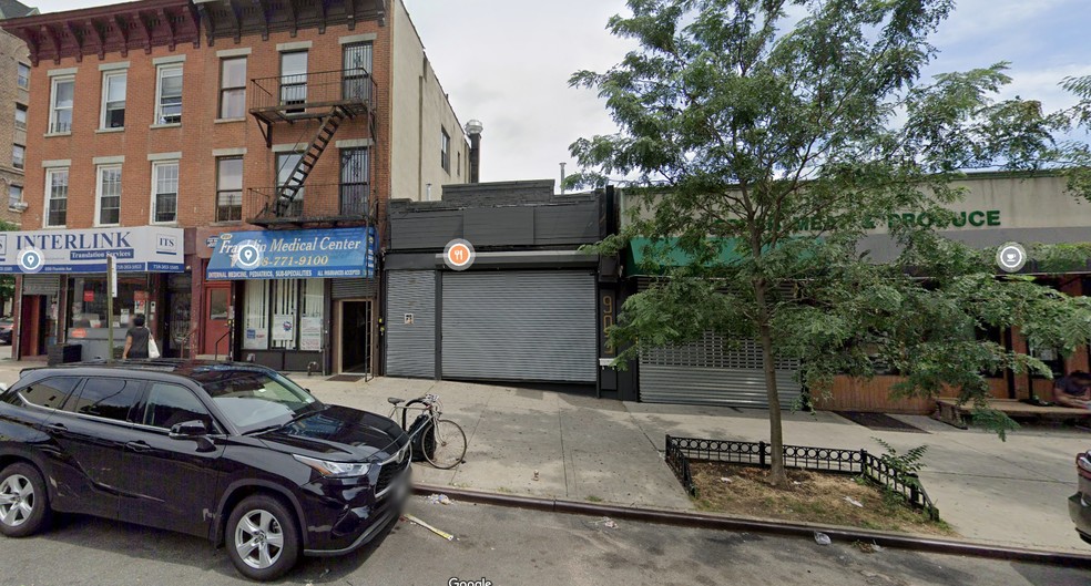 Tiroteio em restaurante deixa três mortos e oito feridos em Nova York