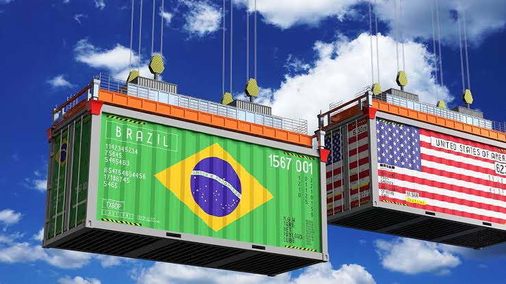 Entram em vigor hoje tarifas de 50% dos EUA contra exportações brasileiras