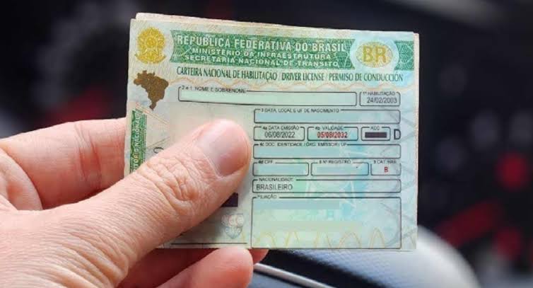 RS lidera ranking da CNH mais cara do Brasil; custo médio chega a quase R$ 5 mil