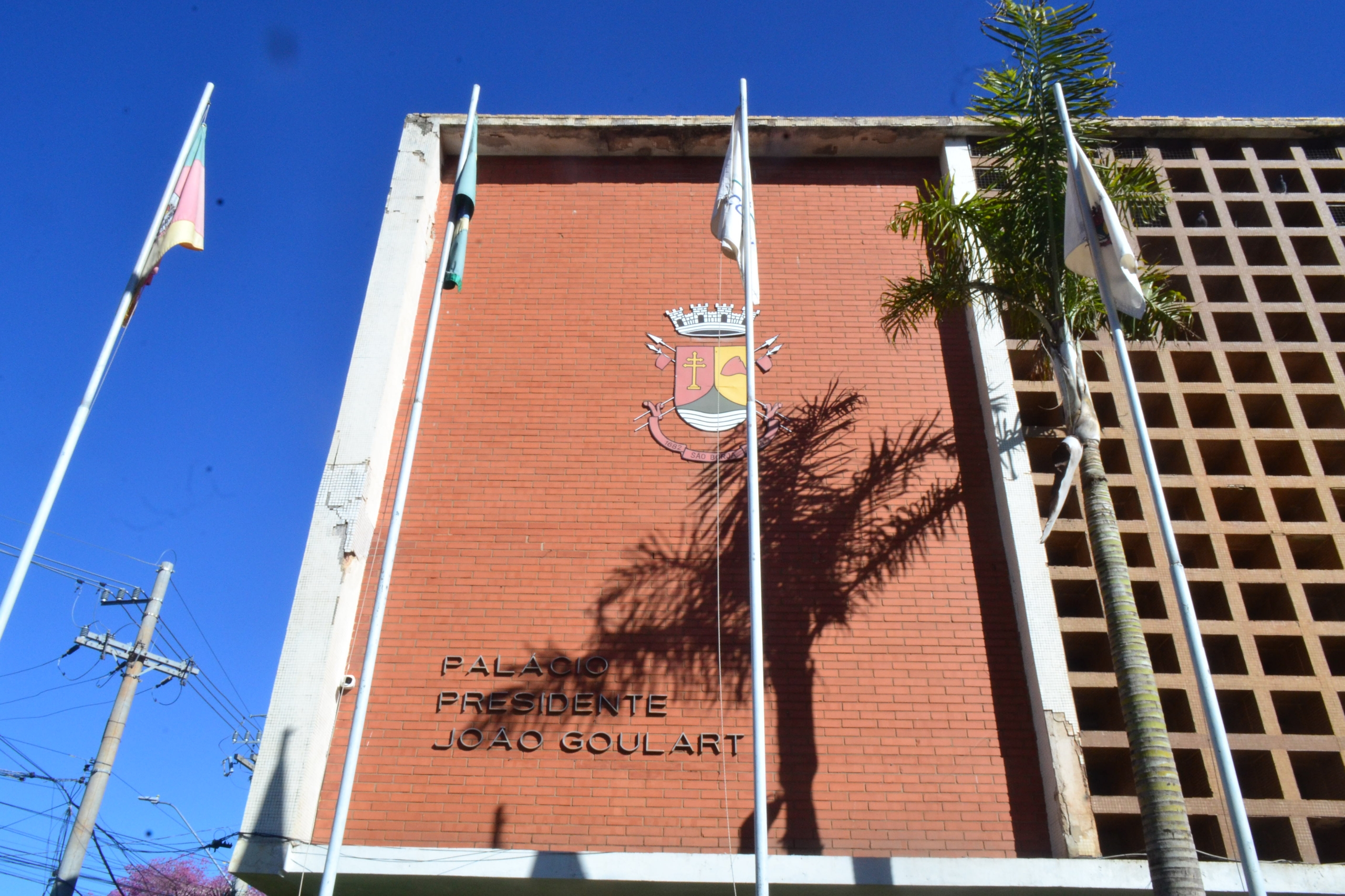 Prefeitura ignora legislação e retira direito de servidores que cuidam de dependentes  com necessidades especiais