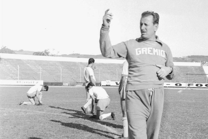 Carlos Froner, o “Capitão” são-borjense que escreveu páginas eternas no futebol brasileiro