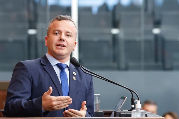 Deputado Tiago Cadó viabiliza Comissão Especial para debater futuro da malha ferroviária do RS