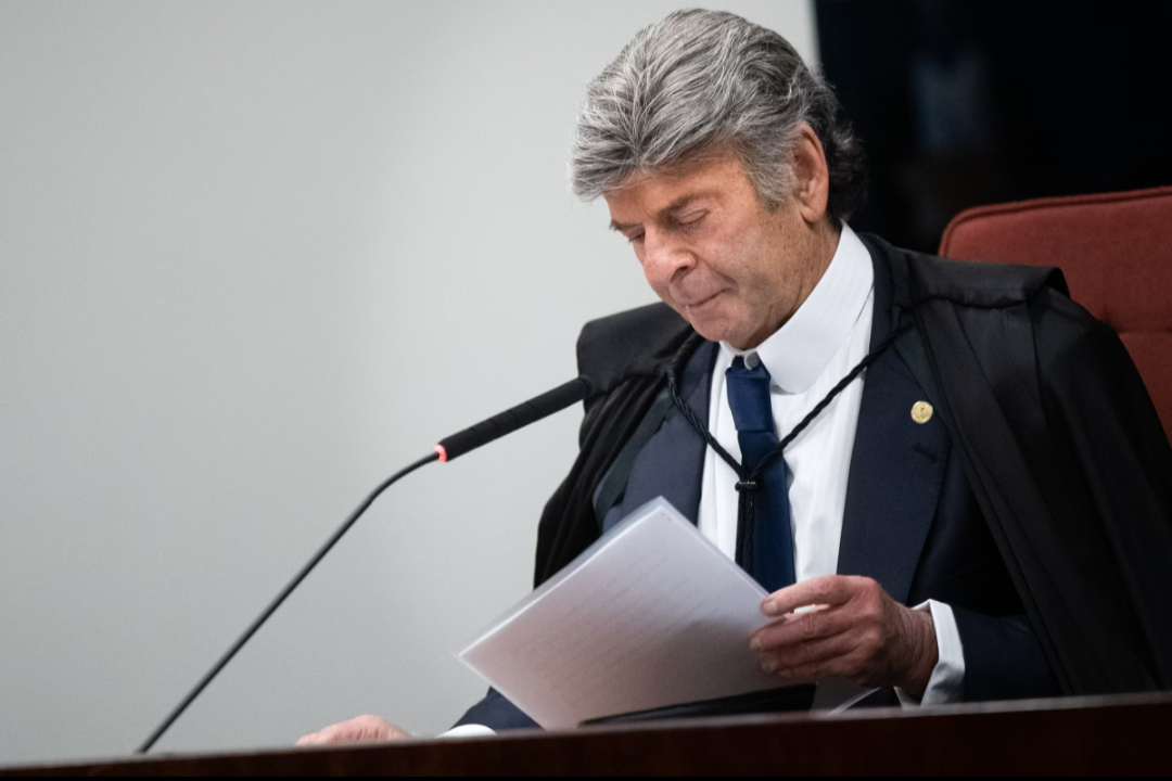 Fux defende nulidade de atos e diz que STF não tem competência para julgar Bolsonaro