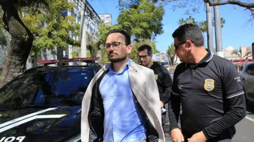Professor de Direito é preso em Porto Alegre suspeito de crimes sexuais contra mulheres