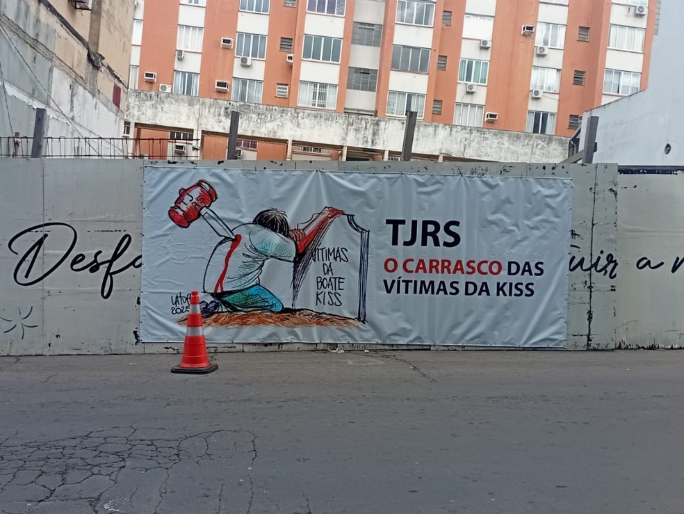 Justiça autoriza semiaberto para três condenados da Boate Kiss; famílias protestam