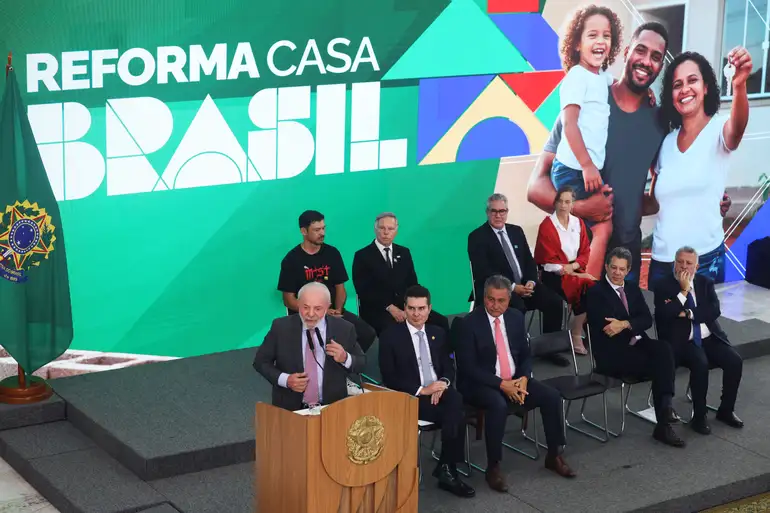 Lula lança programa “Reforma Casa Brasil” para financiar melhorias em moradias populares