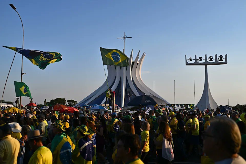 Caminhada bolsonarista pela anistia tem baixa adesão e frustra expectativa da direita em Brasília