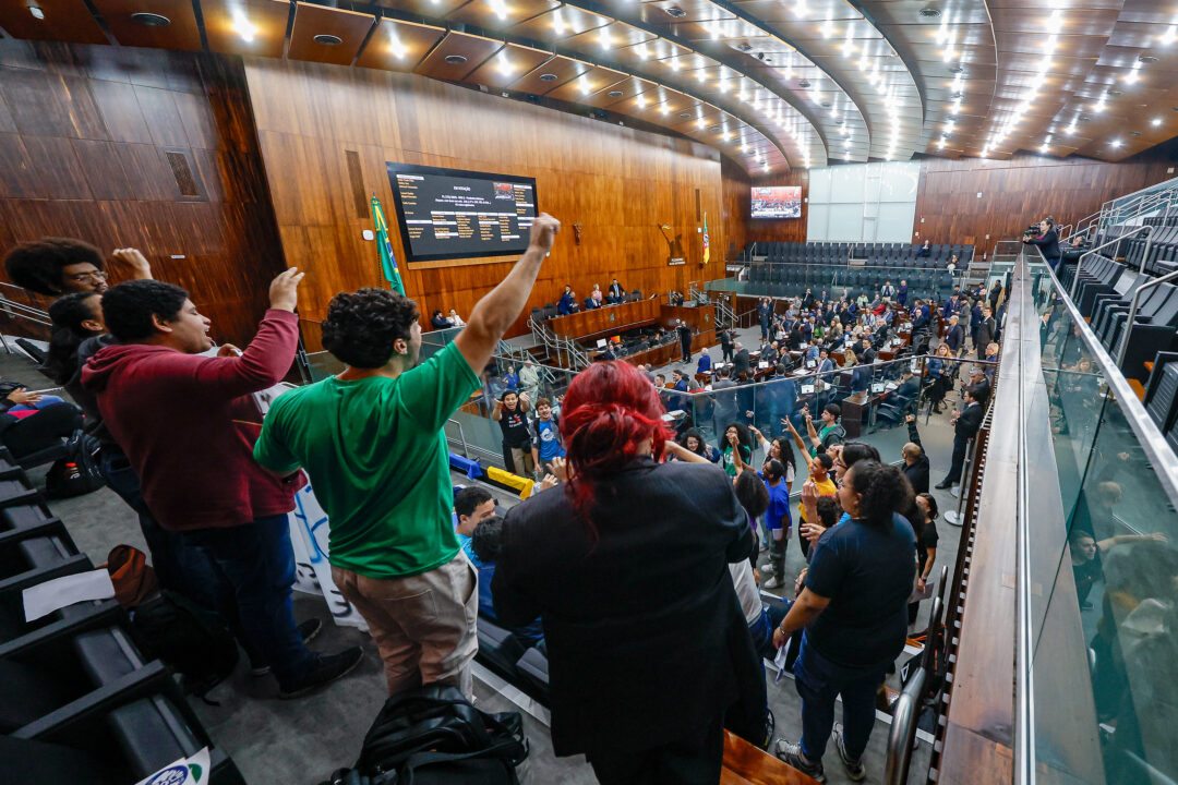 Com articulação de Tiago Cadó, Assembleia aprova Passe Fácil Estudantil por unanimidade