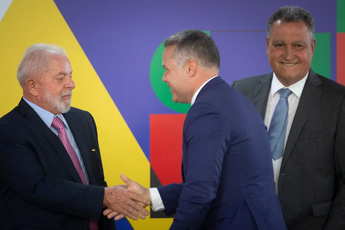 Com aval de Lula, governo avança em proposta que pode tirar obrigatoriedade de autoescolas para CNH