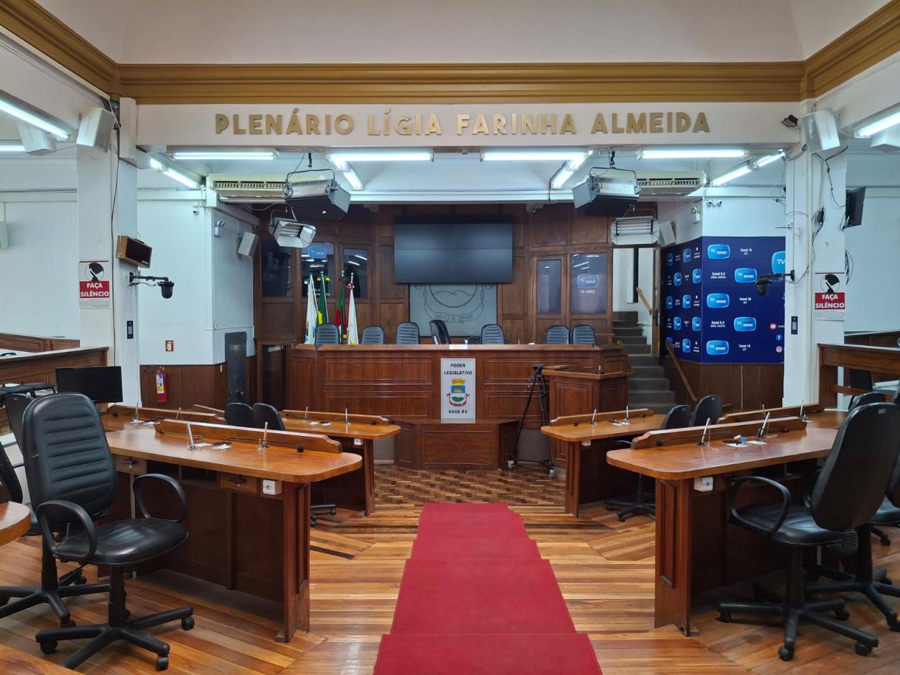 Após operação da PF sobre desvios na saúde, vereadores de Bagé esvaziam plenário e sessão é cancelada por falta de quórum