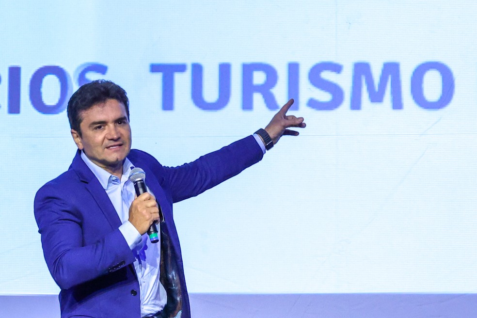 Ministros desafiam partidos e decidem permanecer no Governo Lula