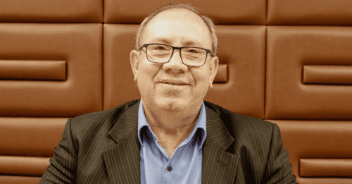 Prefeito detalha decreto de contenção de gastos, plano de carreira de servidores e critica “mídias que desinformam”