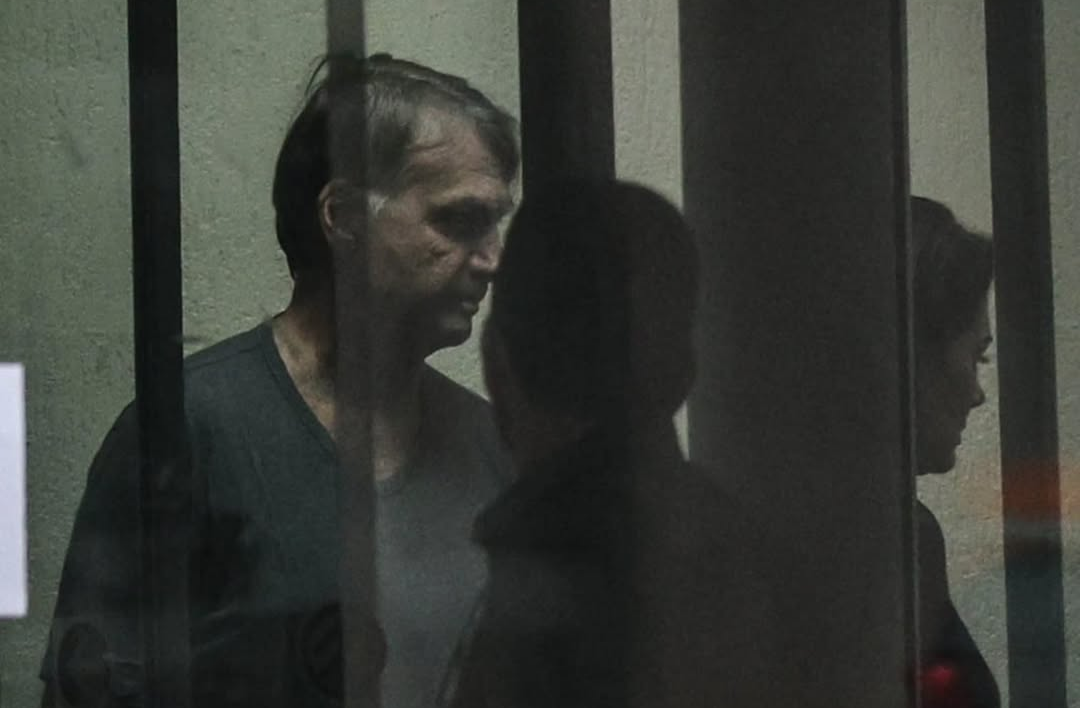 Por unanimidade, STF mantém prisão preventiva de Jair Bolsonaro após violação da tornozeleira eletrônica