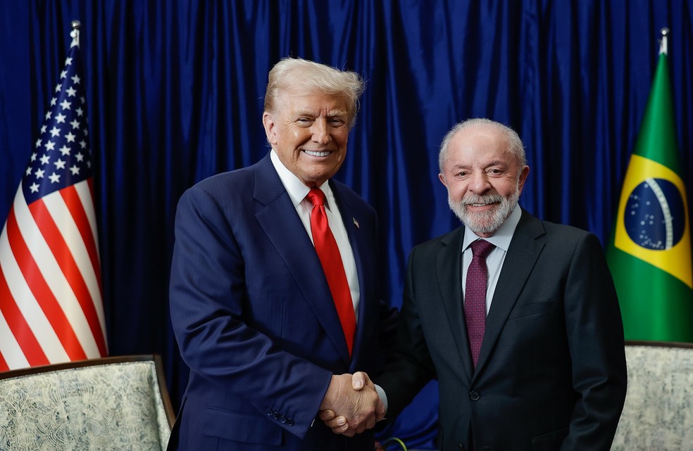 Em ligação de 40 minutos, Lula pressiona Trump por retirada total de tarifas e propõe ampliar cooperação contra crime organizado