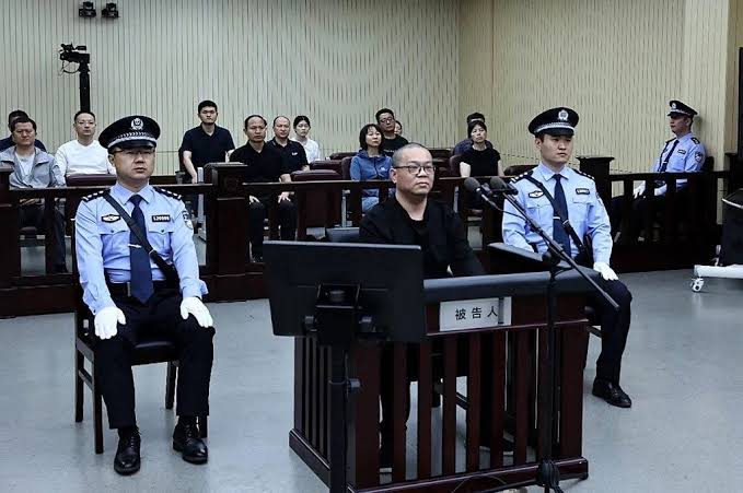 China executa ex-banqueiro condenado por receber US$ 156 milhões em subornos