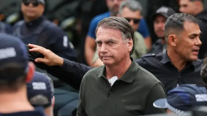 Bolsonaro cancela primeira entrevista após prisão por questões de saúde
