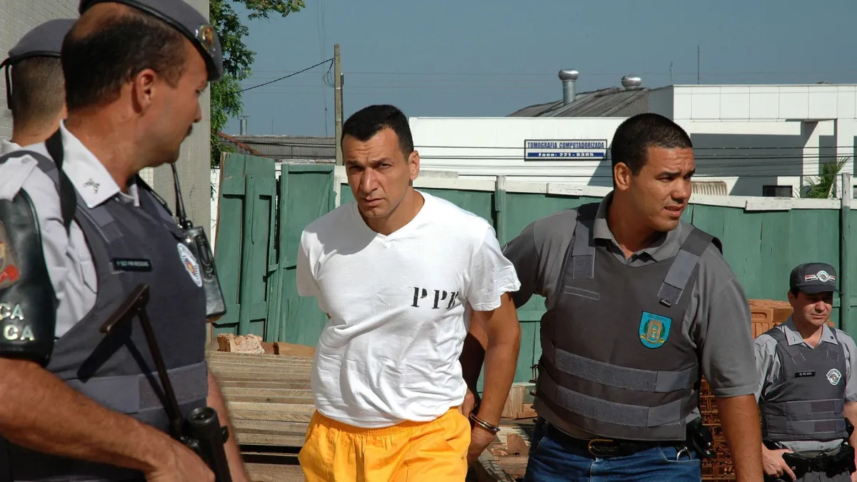 Processo parado desde 2013 prescreve e absolve líder do PCC, Marcola, e outros 174 réus