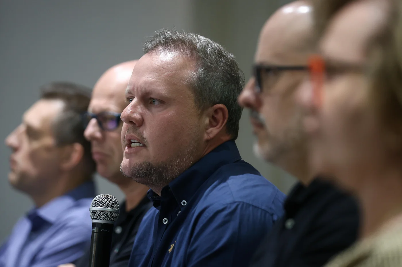 Reunião do diretório expõe divisão interna no PP e confirma afastamento do governo Leite