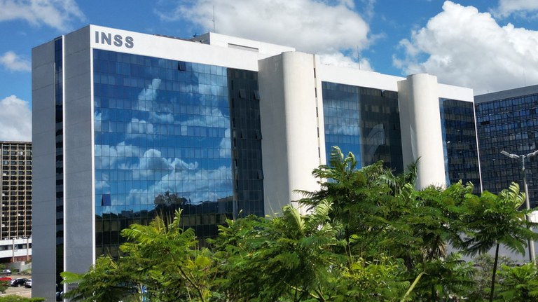 INSS cria fila nacional para acelerar concessão de benefícios e reduzir espera