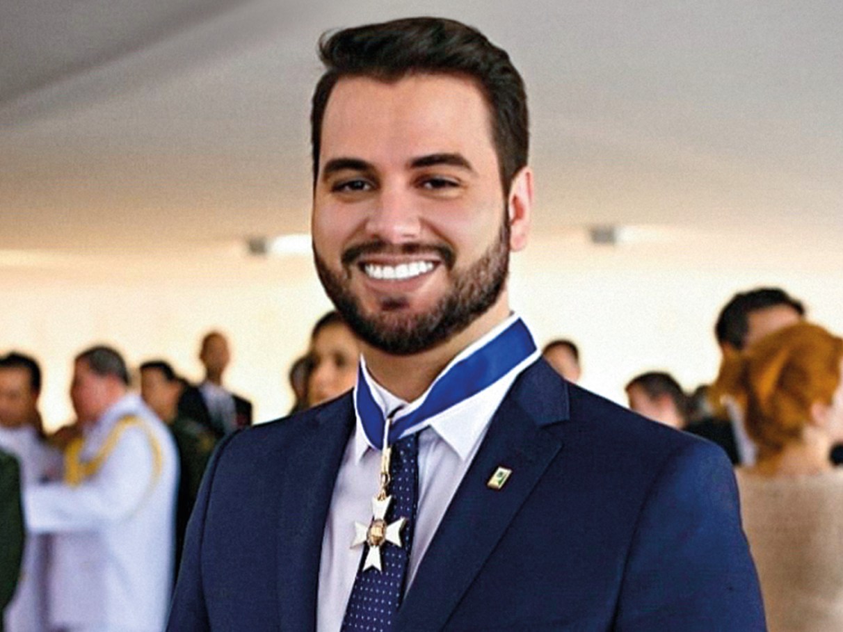 Ex-assessor de Bolsonaro, Filipe Martins é preso pela PF por ordem de Alexandre de Moraes