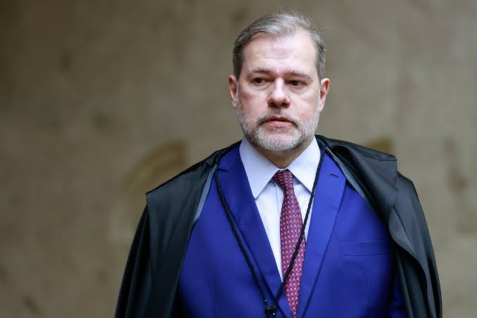 Toffoli determina que PF envie ao STF materiais apreendido na operação contra o Banco Master