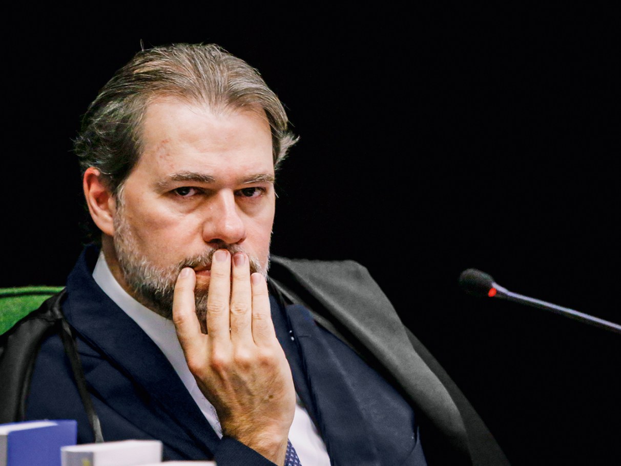 PF aponta indícios de crimes de Toffoli no Caso Master e mensagens revelam pagamentos, citam reportagens