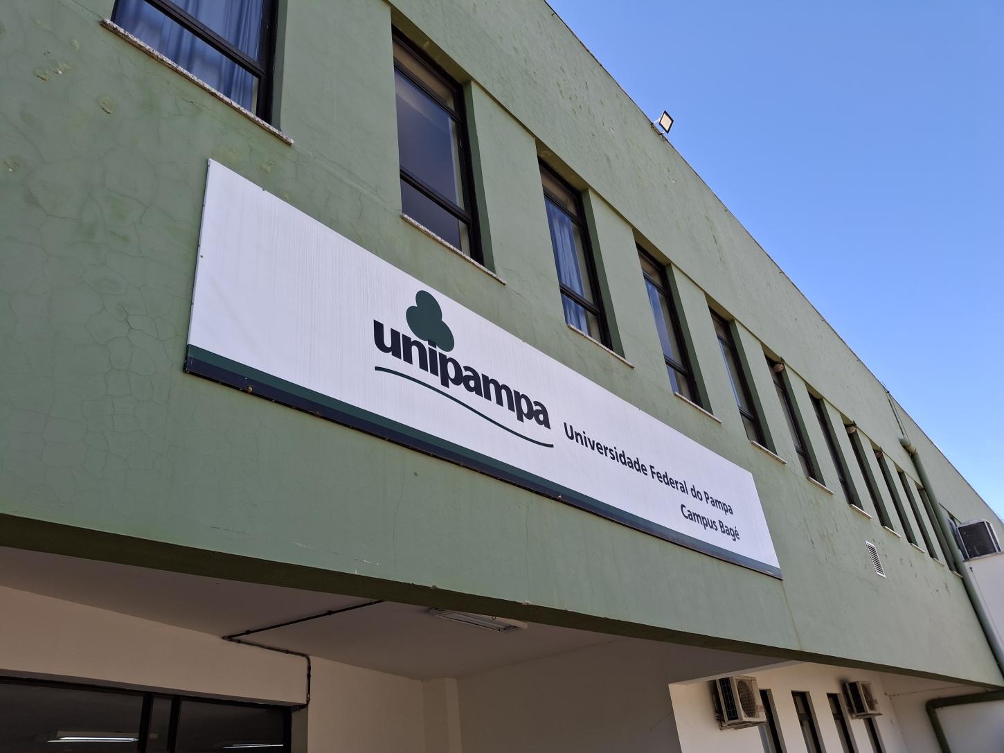 Unipampa suspende concurso para técnicos-administrativos após denúncias de irregularidades