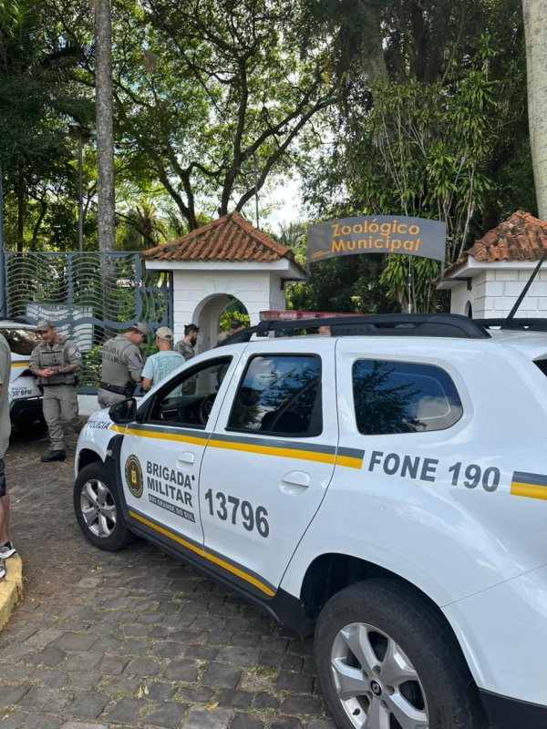 Homem invade zoológico de Cachoeira do Sul, mata um animal e deixa outros dois feridos