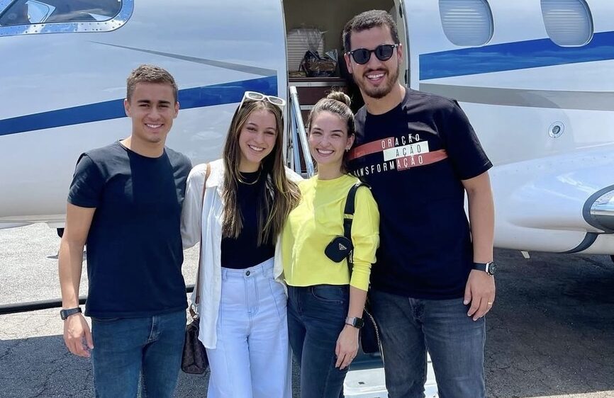 Nikolas e pastor viajaram no jatinho de Vorcaro durante campanha por Bolsonaro em 2022