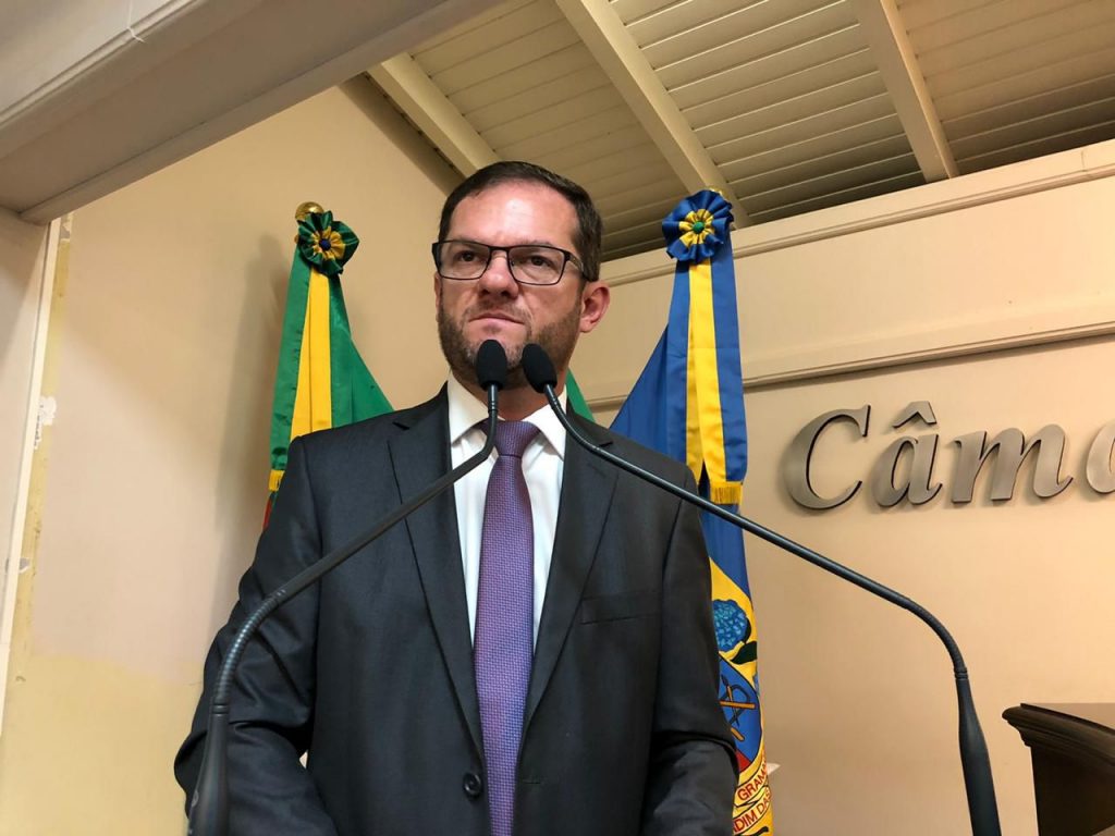 Chefe de gabinete de Gramado deixa cargo após MP apontar 10 condenações por peculato