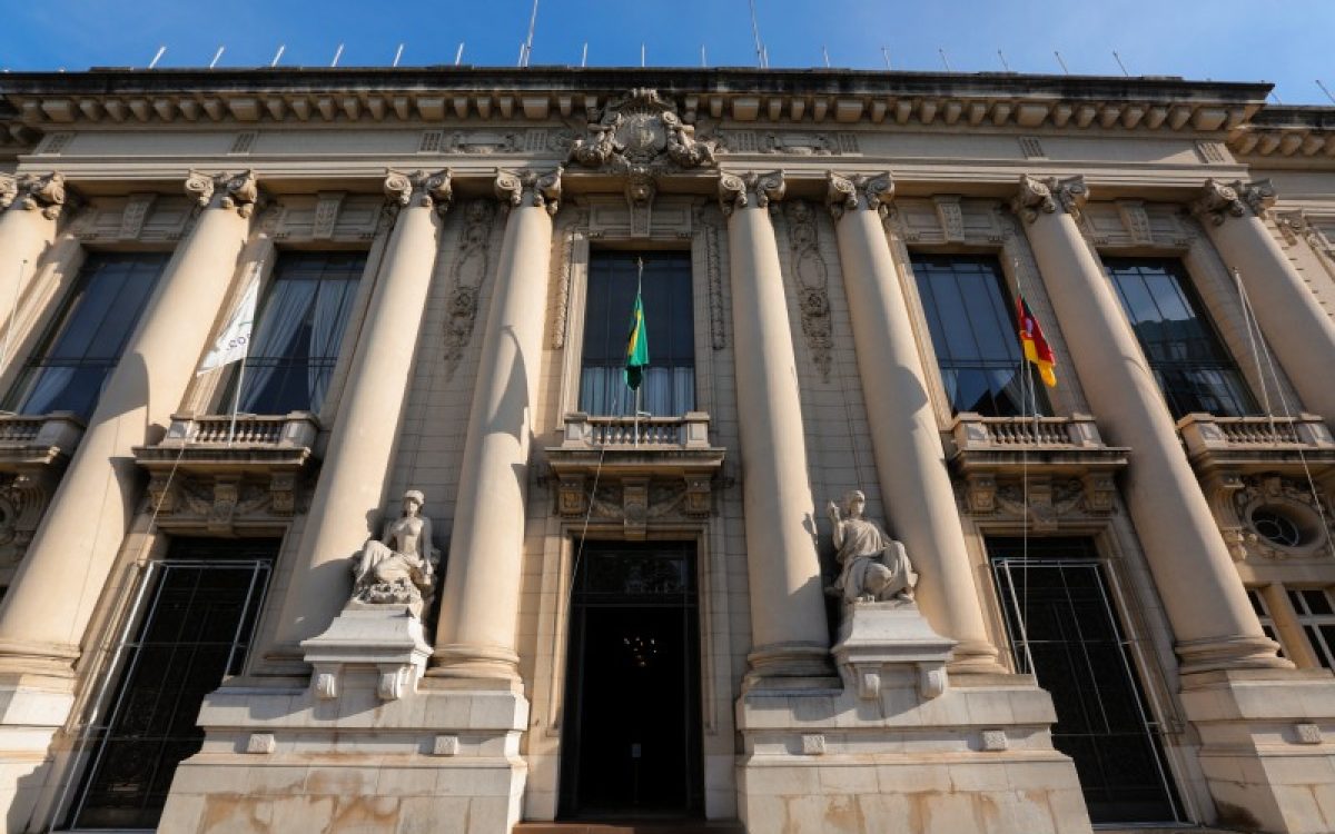 Pesquisa no RS: Zucco domina o primeiro turno, mas perde para Juliana no duelo direto