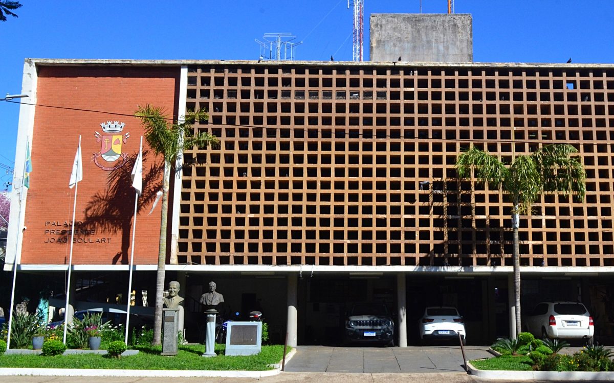 Prefeitura de São Borja já gastou R$ 1,28 milhão em diárias até agosto de 2025, maior valor da série histórica desde 2018