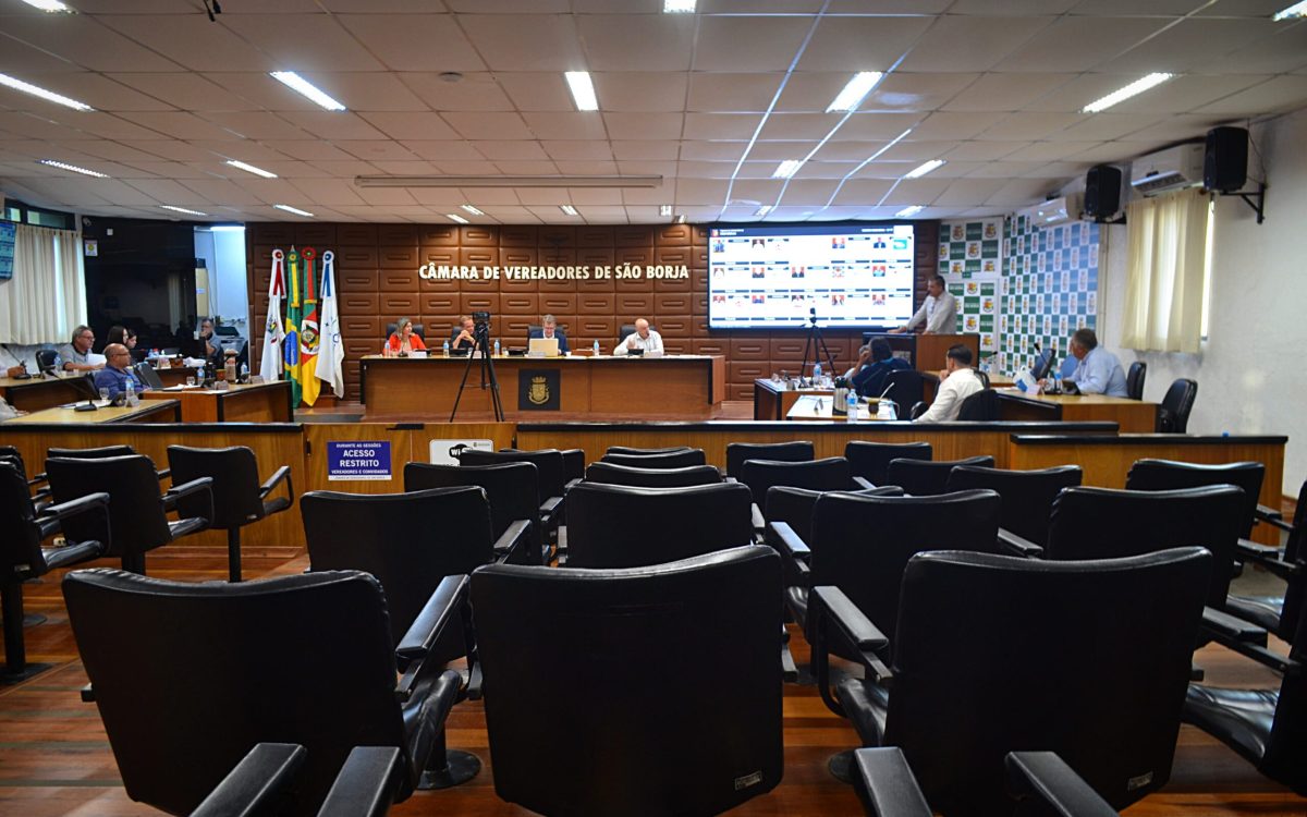 Pedido de vista adia votação de financiamento de R$ 21 milhões para recuperação de vias em São Borja