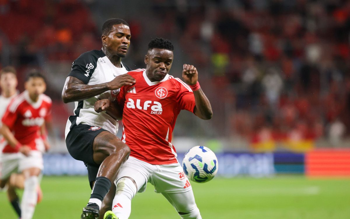 Inter empata com o Corinthians no último minuto e continua próximo do zona da rebaixamento