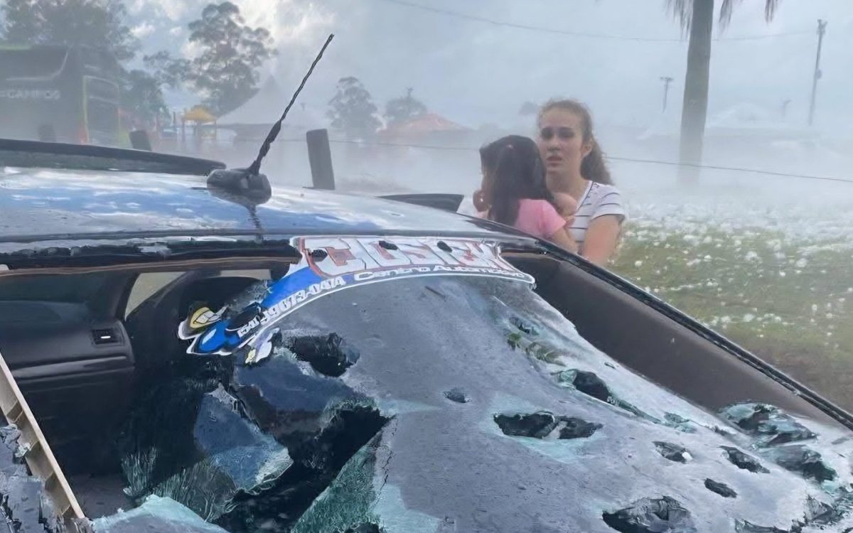 “Foi a mais triste e devastadora possível”: granizo do tamanho de bolas de bilhar deixa mais de 110 feridos em Erechim